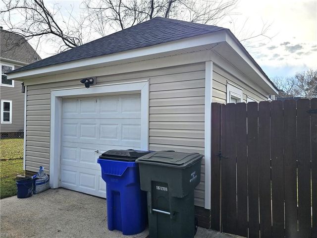 9628 Grove AVE, Norfolk, VA 23503