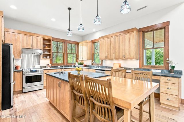 212 Elmhurst Road, Wilmington, NC 28411