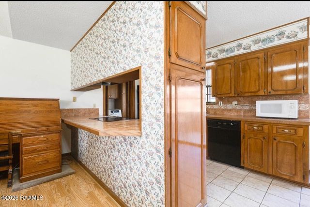 1007 Dautreuil Lane, St. Martinville, LA 70582