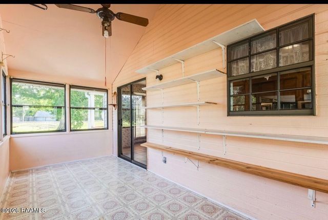1007 Dautreuil Lane, St. Martinville, LA 70582