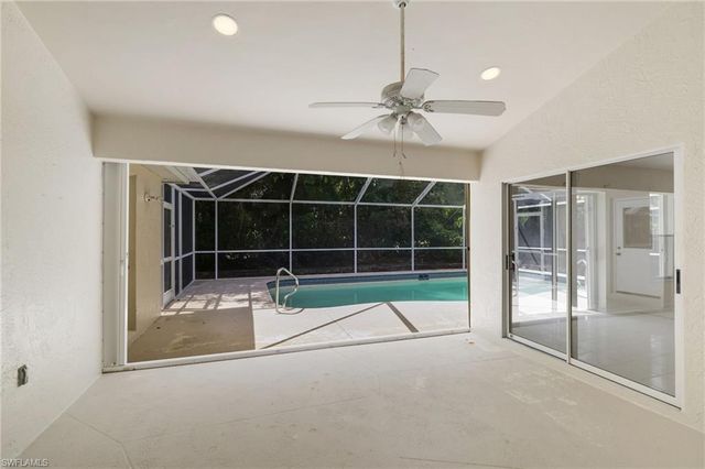 2053 Crown Pointe BLVD, Naples, FL 34112