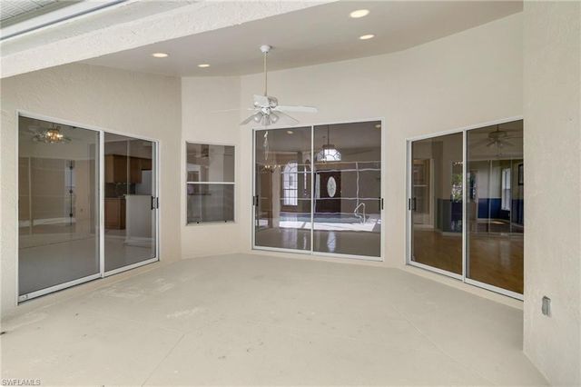 2053 Crown Pointe BLVD, Naples, FL 34112