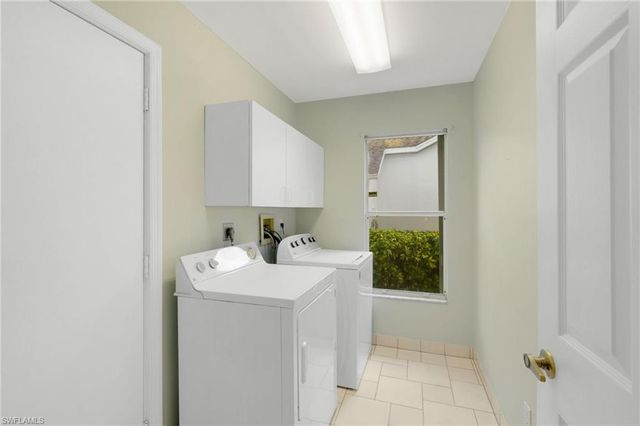 2053 Crown Pointe BLVD, Naples, FL 34112