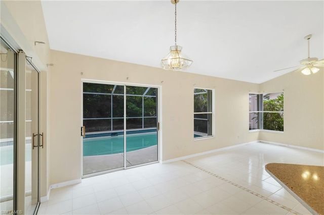2053 Crown Pointe BLVD, Naples, FL 34112
