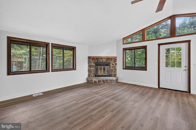 213 MORRIE DR, Basye, VA 22810