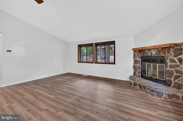 213 MORRIE DR, Basye, VA 22810