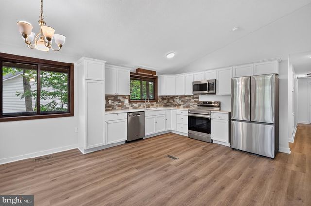 213 MORRIE DR, Basye, VA 22810