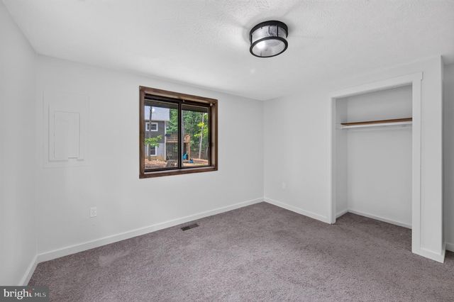 213 MORRIE DR, Basye, VA 22810