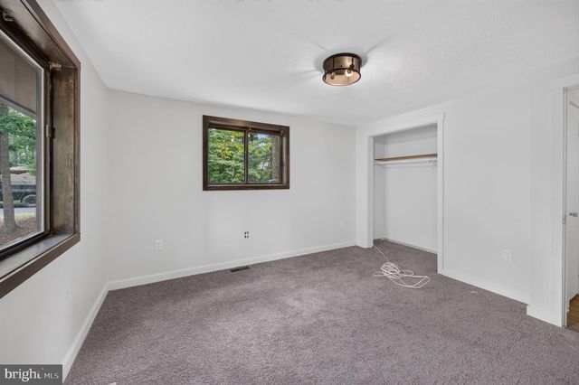 213 MORRIE DR, Basye, VA 22810