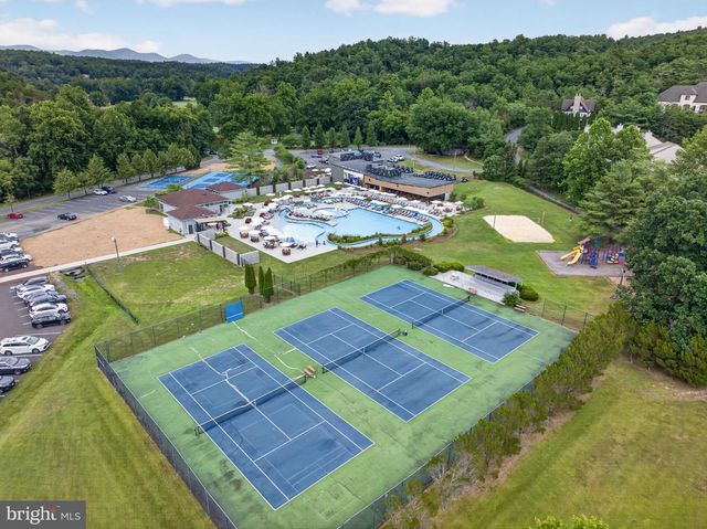 213 MORRIE DR, Basye, VA 22810