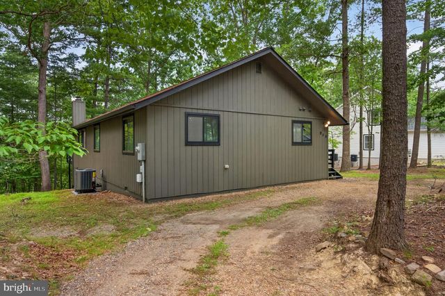 213 MORRIE DR, Basye, VA 22810