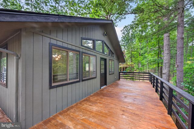 213 MORRIE DR, Basye, VA 22810