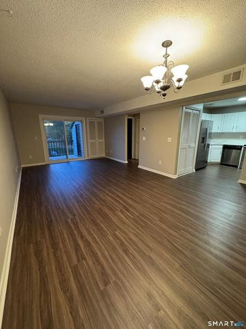 512 Twin Circle Drive 512, South Windsor, CT 06074