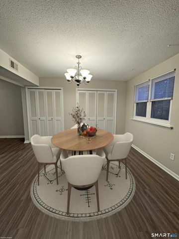 512 Twin Circle Drive 512, South Windsor, CT 06074