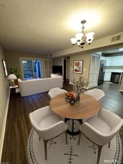 512 Twin Circle Drive 512, South Windsor, CT 06074