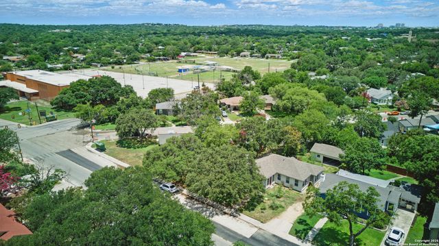 1133 Donaldson Ave, San Antonio, TX 78228