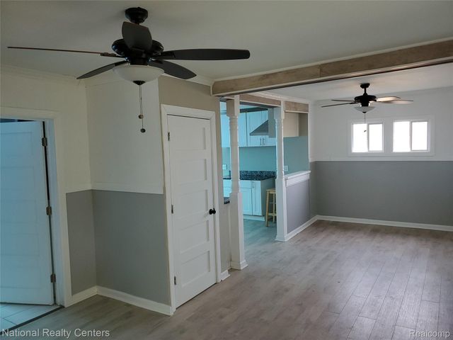 118 HENRY CLAY Avenue, Pontiac, MI 48341