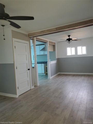 118 HENRY CLAY Avenue, Pontiac, MI 48341