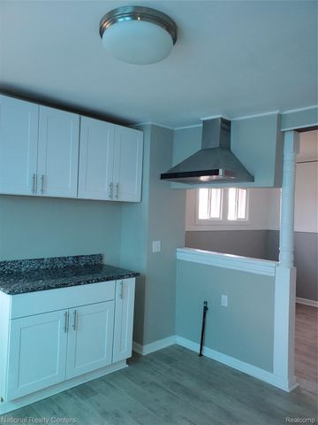 118 HENRY CLAY Avenue, Pontiac, MI 48341