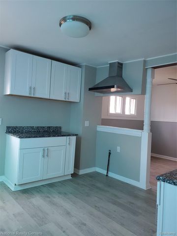 118 HENRY CLAY Avenue, Pontiac, MI 48341