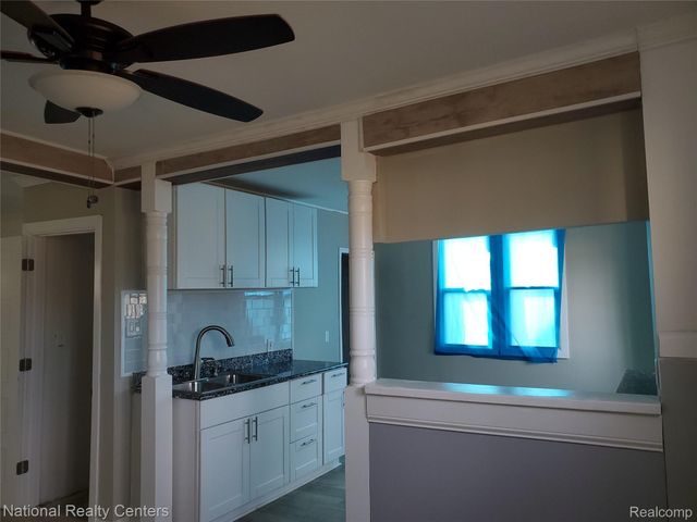 118 HENRY CLAY Avenue, Pontiac, MI 48341