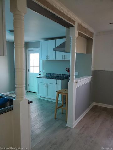 118 HENRY CLAY Avenue, Pontiac, MI 48341