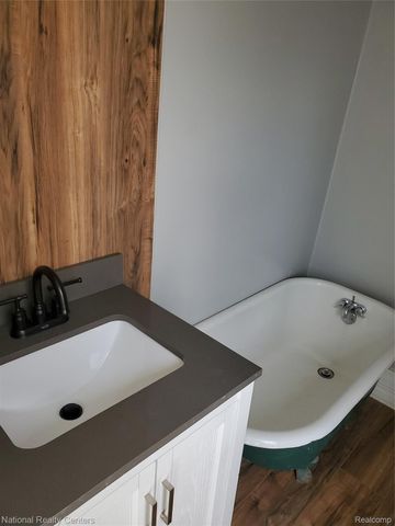 118 HENRY CLAY Avenue, Pontiac, MI 48341