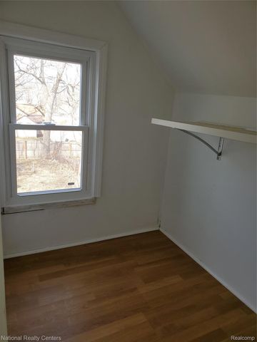 118 HENRY CLAY Avenue, Pontiac, MI 48341