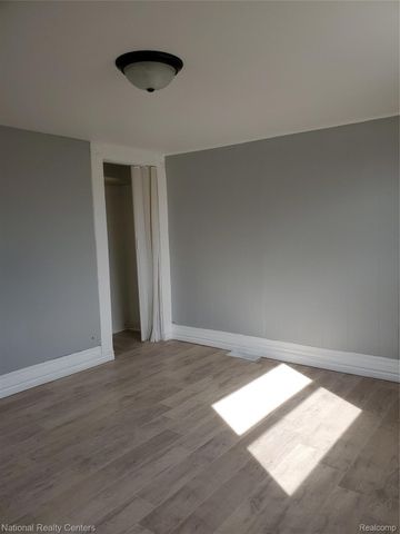 118 HENRY CLAY Avenue, Pontiac, MI 48341