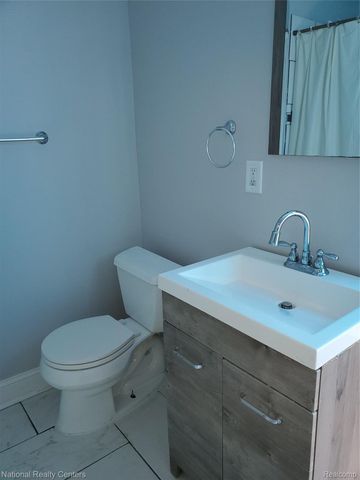 118 HENRY CLAY Avenue, Pontiac, MI 48341