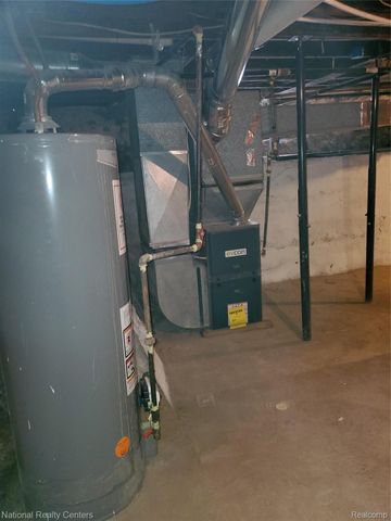 118 HENRY CLAY Avenue, Pontiac, MI 48341