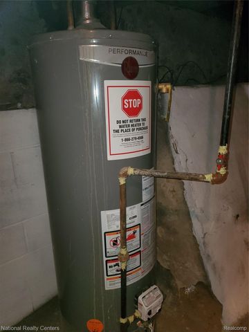 118 HENRY CLAY Avenue, Pontiac, MI 48341