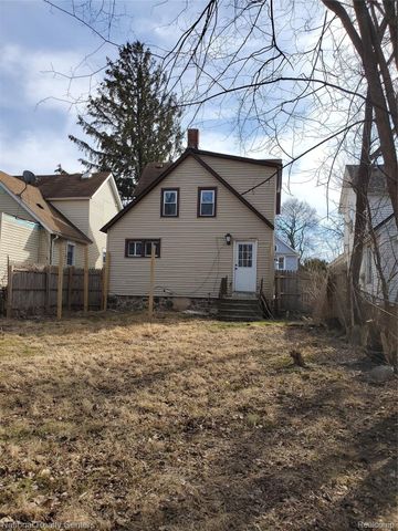 118 HENRY CLAY Avenue, Pontiac, MI 48341