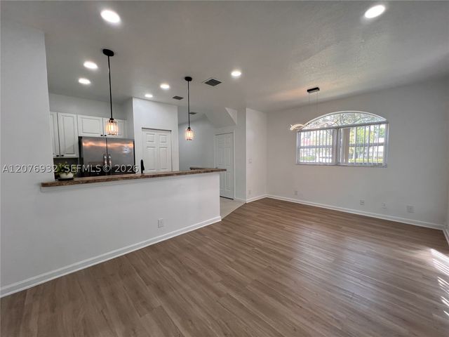 3102 Coral Ridge Dr 3102, Coral Springs, FL 33065