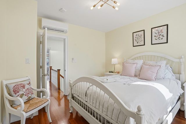 76 W Cedar St 5F, Boston, MA 02114