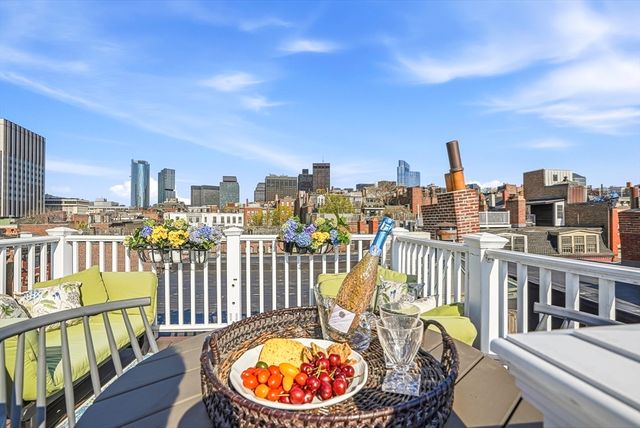 76 W Cedar St 5F, Boston, MA 02114