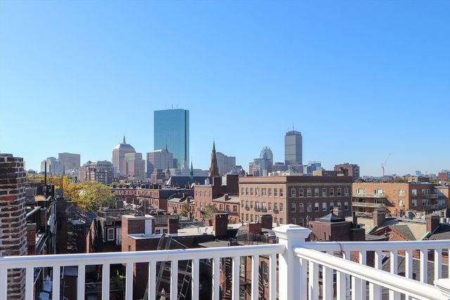 76 W Cedar St 5F, Boston, MA 02114