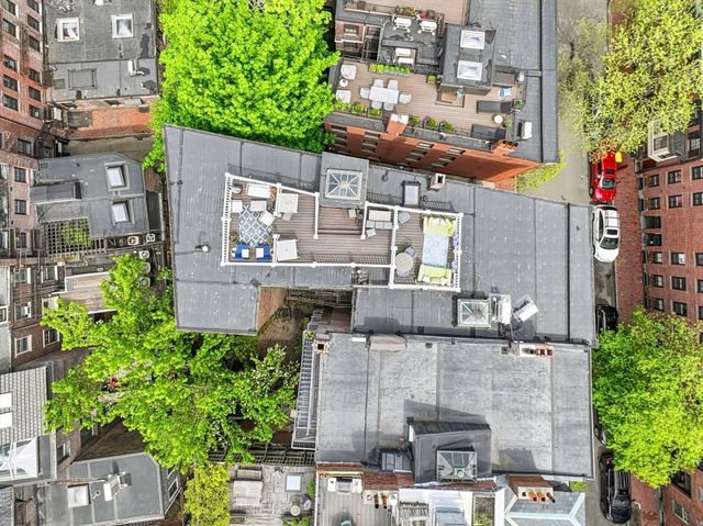76 W Cedar St 5F, Boston, MA 02114