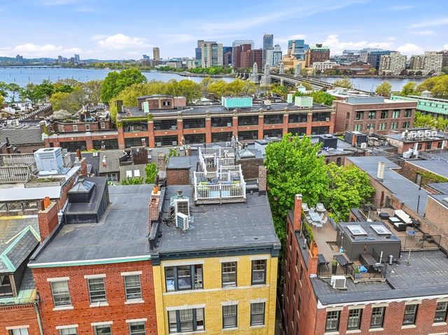 76 W Cedar St 5F, Boston, MA 02114