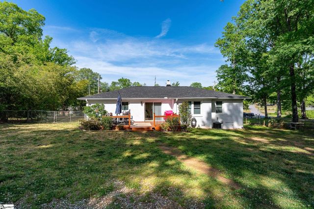 23 Blue Mountain Drive, Greenville, SC 29617