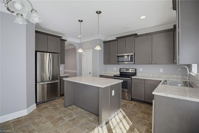 15 Harvest Oak Court, Greensboro, NC 27406