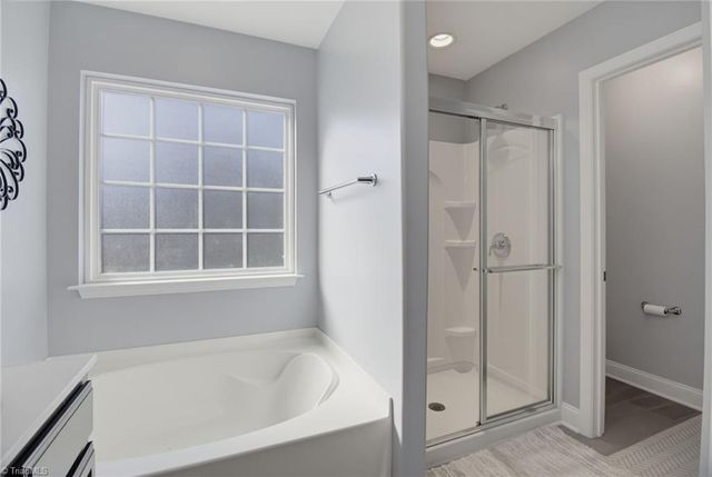 15 Harvest Oak Court, Greensboro, NC 27406