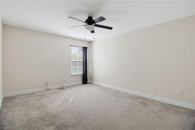 15 Harvest Oak Court, Greensboro, NC 27406