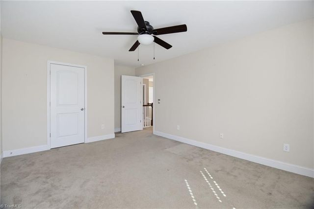 15 Harvest Oak Court, Greensboro, NC 27406