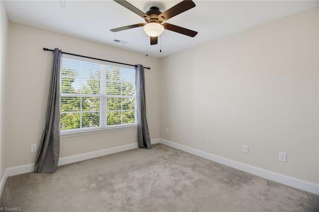 15 Harvest Oak Court, Greensboro, NC 27406