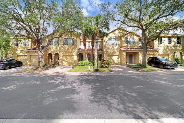 9228 STONE RIVER PLACE, Riverview, FL 33578