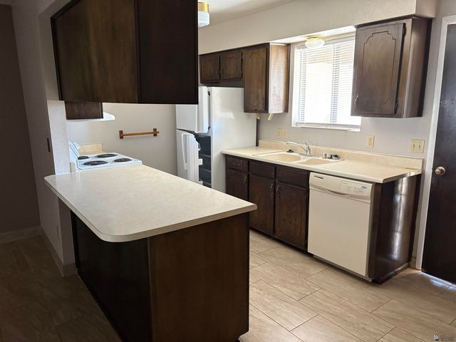 2155 S 14 Ave, Yuma, AZ 85364