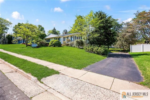 15 Kings Road, East Brunswick, NJ 08816