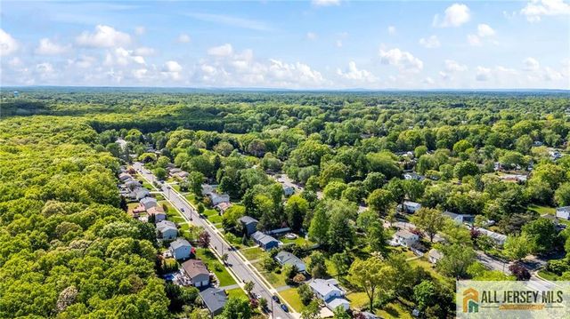 15 Kings Road, East Brunswick, NJ 08816