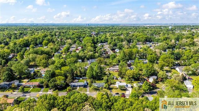15 Kings Road, East Brunswick, NJ 08816